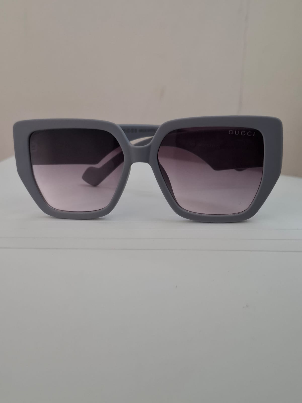 Gucci sunglass Ladies